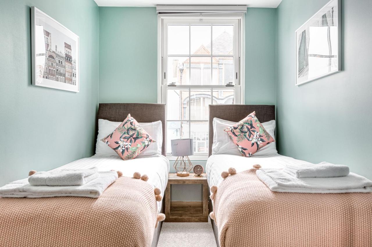 Homely 2 Beds Apt Up To 5 Guests-Wifi By Tent Serviced Apartments Chertsey Dış mekan fotoğraf